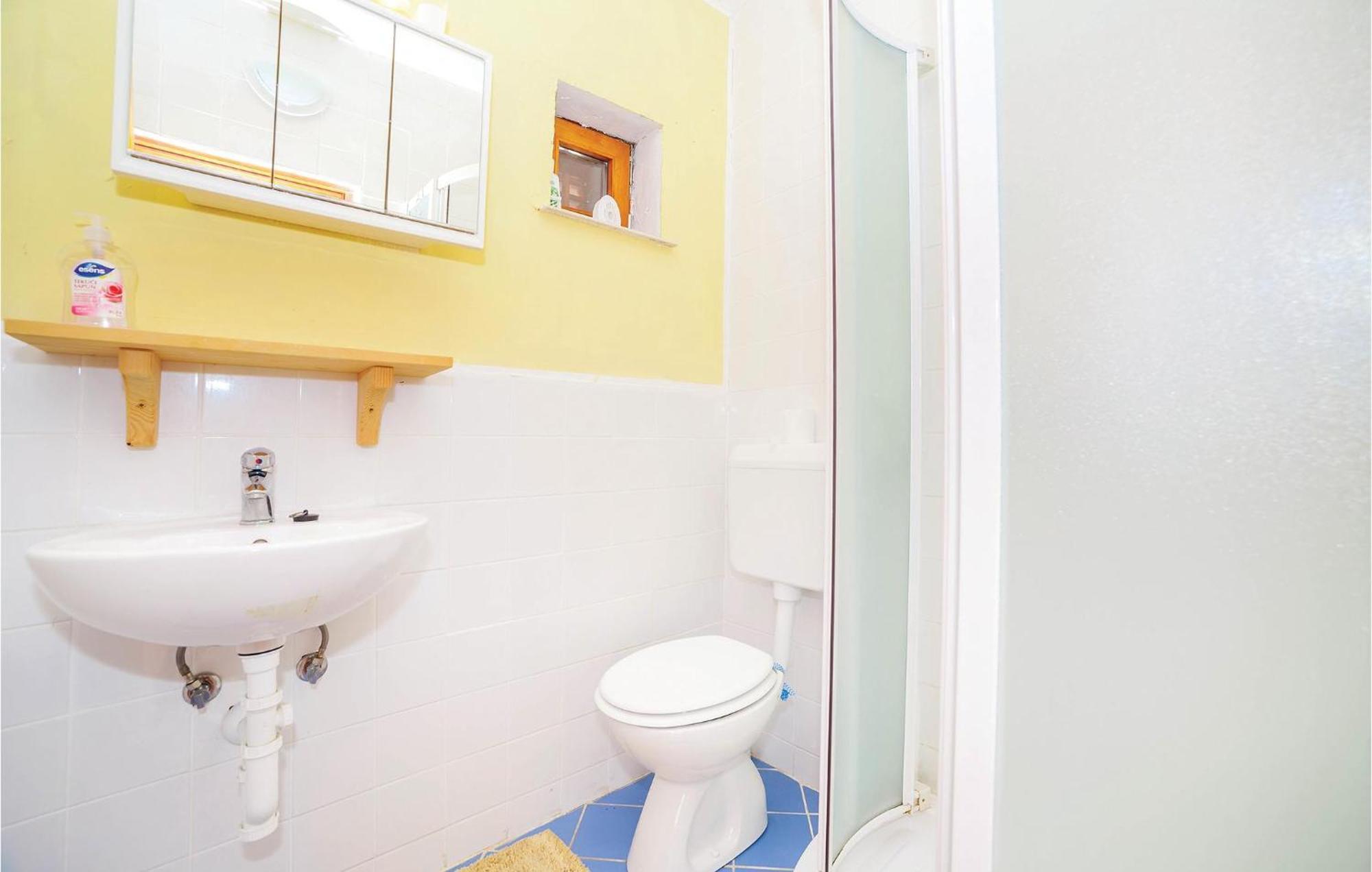 7 Bedroom Pet Friendly Home In Crni Kal Crni Kal  외부 사진