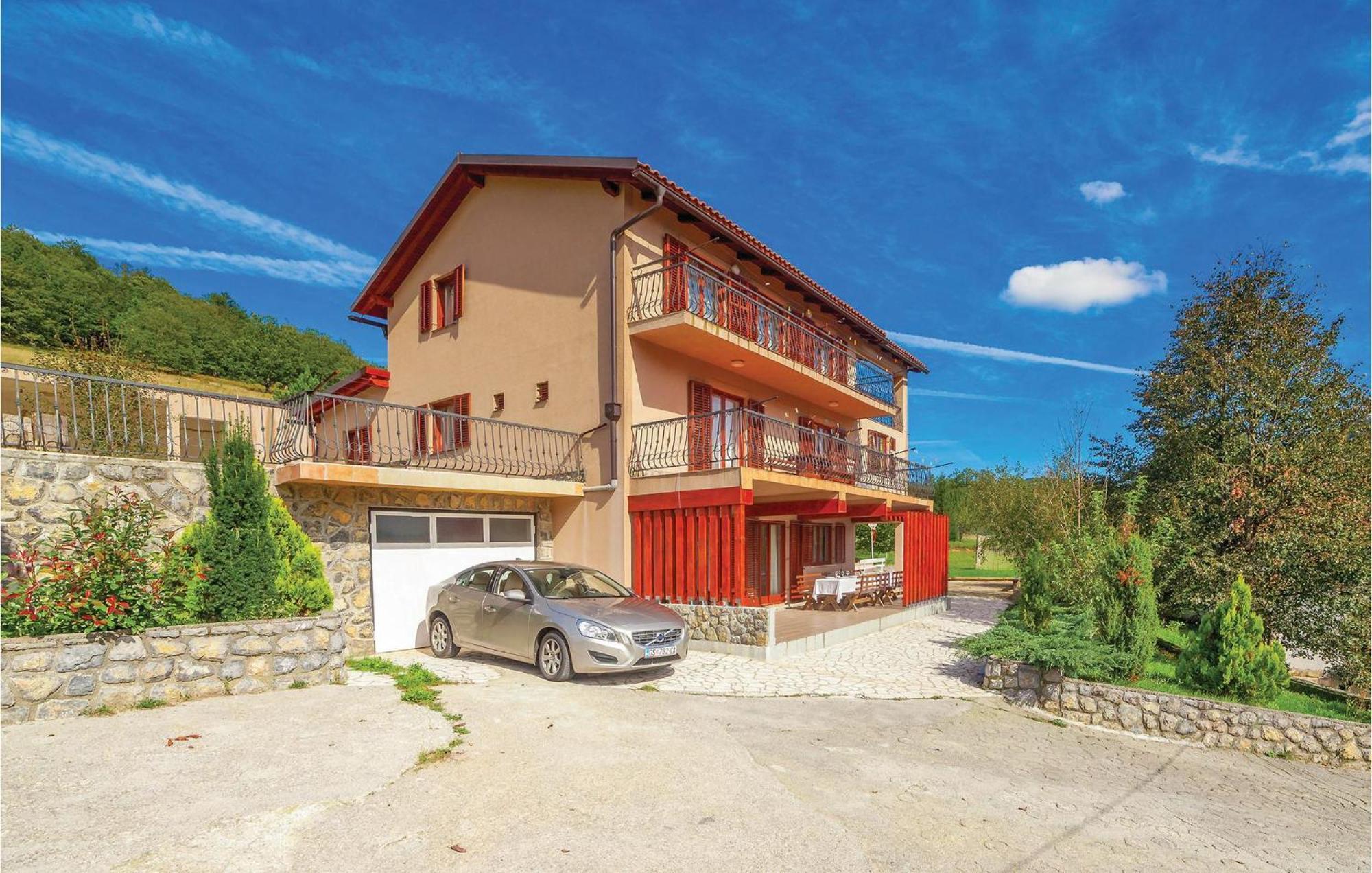 7 Bedroom Pet Friendly Home In Crni Kal Crni Kal  외부 사진
